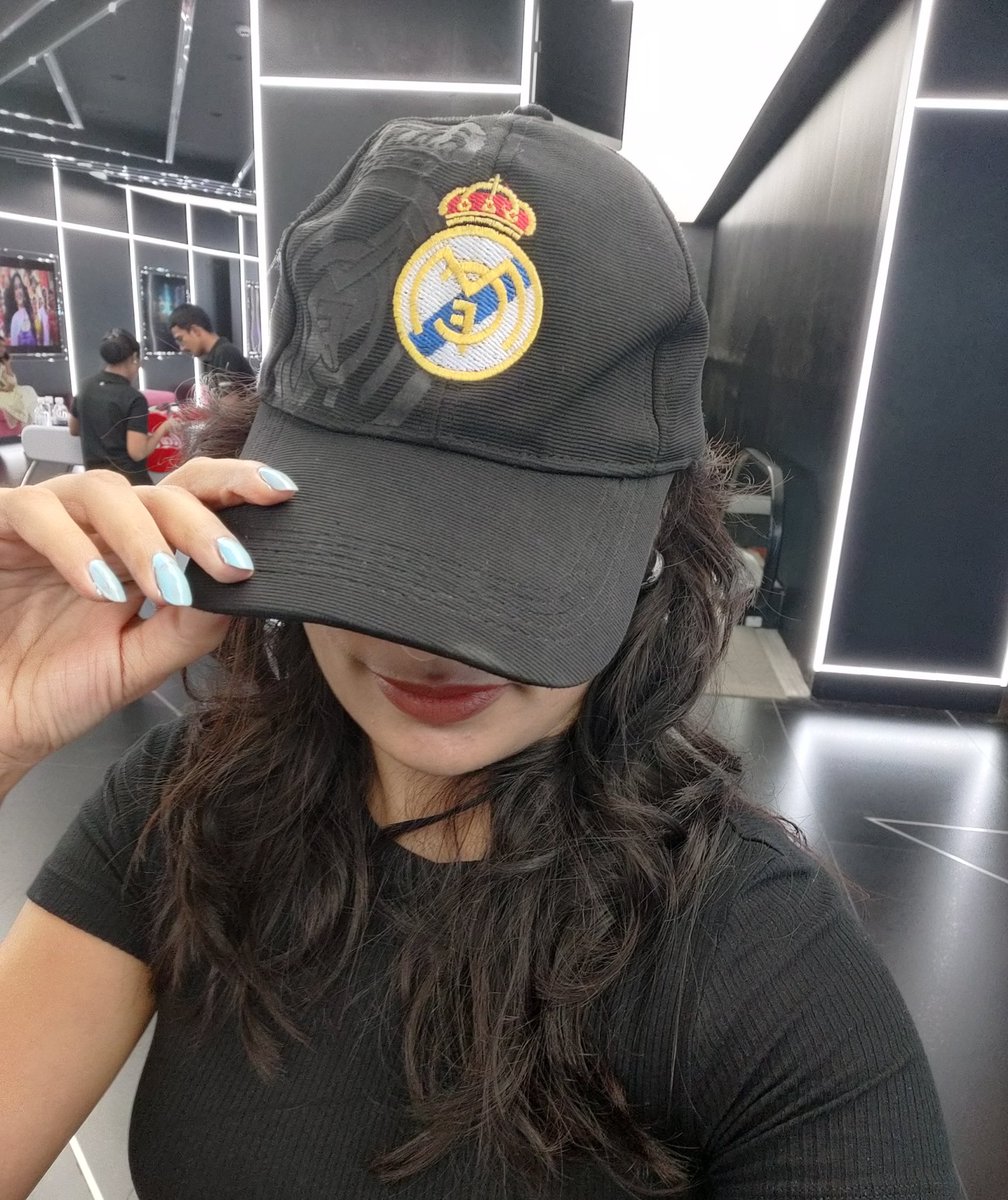 harika_indu's tweet photo. Cap twitter 🧢
Dobbesina friend's cap 🫣 https://t.co/cX2wRDsqvM