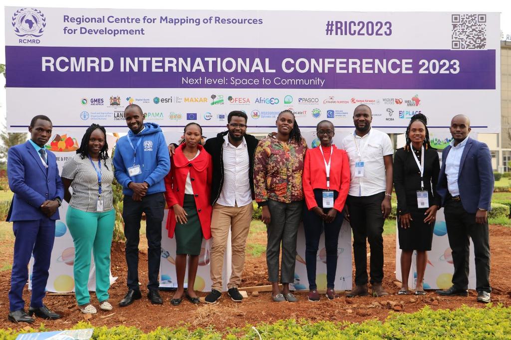 AllansyKiptoo's tweet photo. Happy to catch up with former mates at #RIC2023 , discussions around Science 🔗 with policy and data among others #LetsGoGeo @Lynnlynnita @Martinmuimi @mjochari @irungucharlesm https://t.co/ISBN3Abj4d