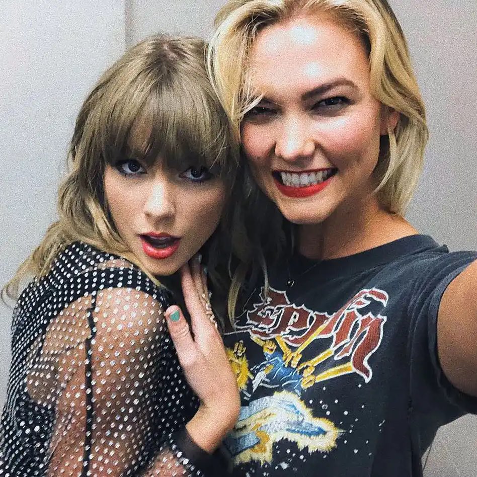 Karlie Kloss was brought to the VIP section at last night’s #ErasTour show and spotted recording some of Taylor Swift’s performances and singing along, an eyewitness tells <a href="/etnow/">Entertainment Tonight</a>.
