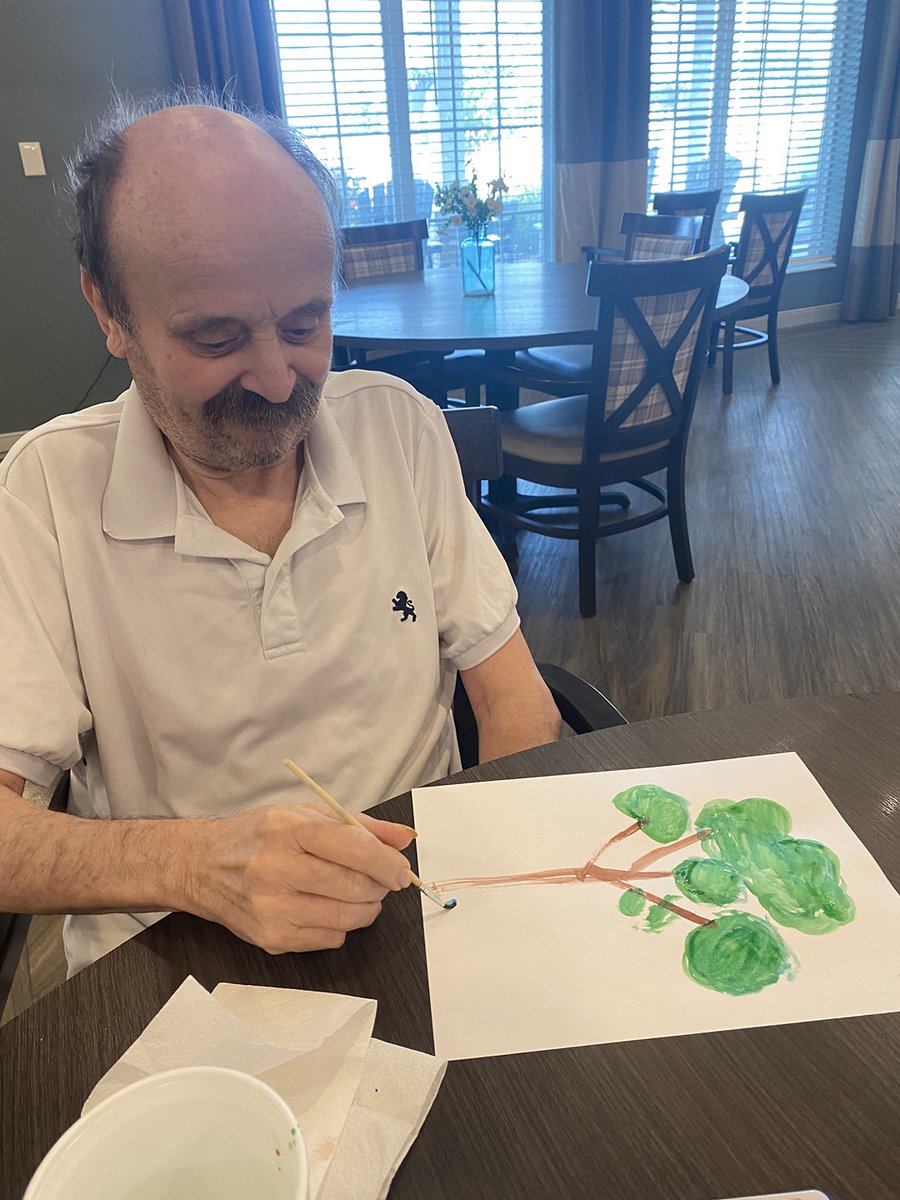 We spent the morning painting &amp; reminiscing🎨