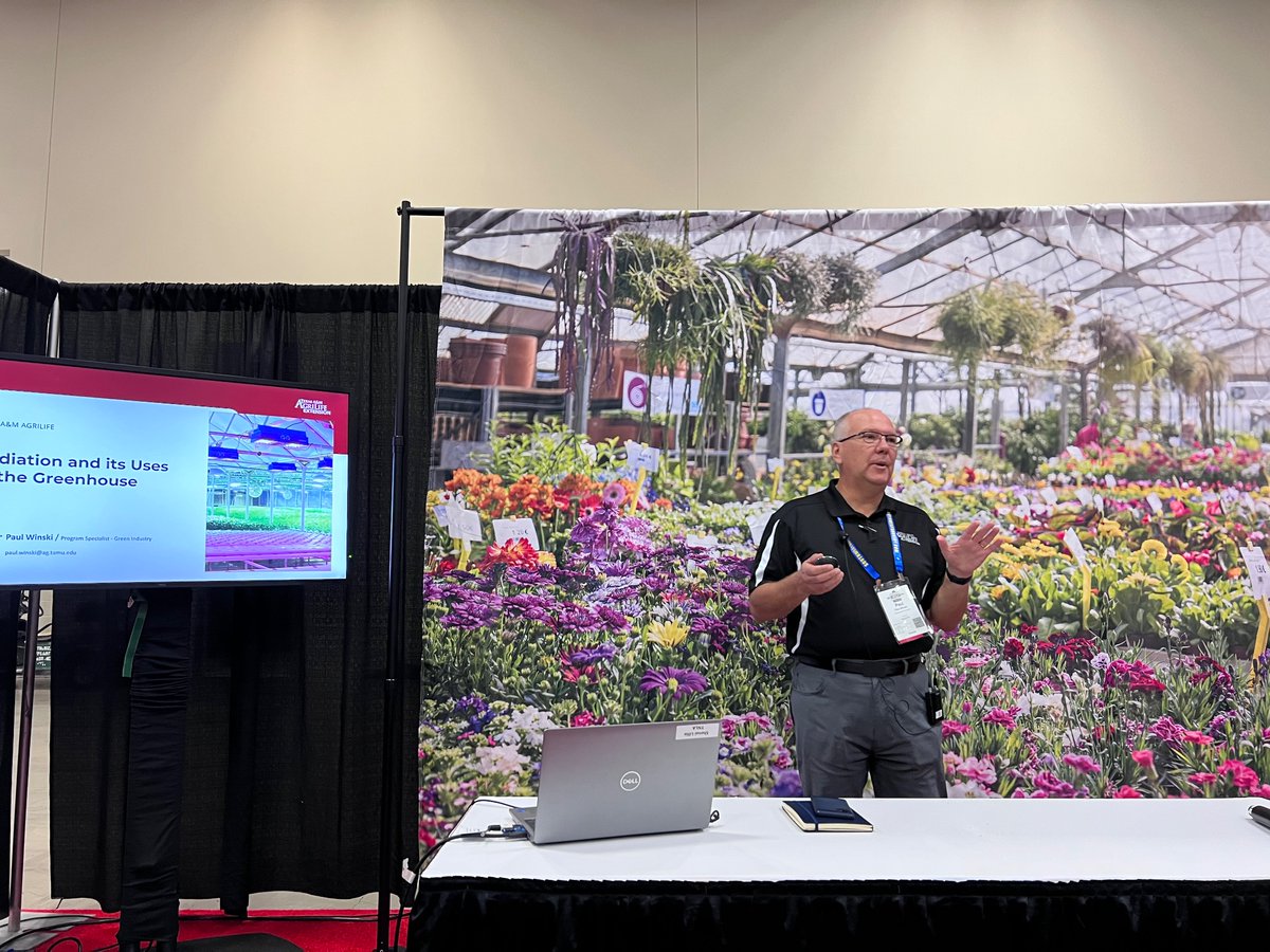 BinWu18022338's tweet photo. Paul @pndski89 presents Radiation and its used in Greenhouses in Room Propagation Station Hall 2. Please come join us! 😁👍 @LandscapeTexas 2023 EXPO https://t.co/lLbNzpd4na