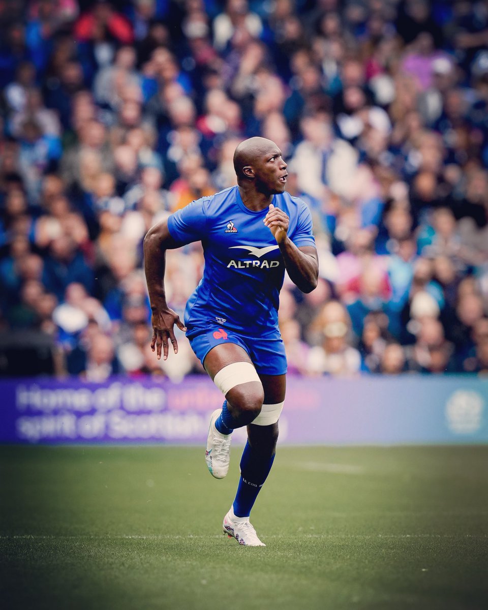 🇫🇷 instagram.com/p/CvxT3TuojK1/…