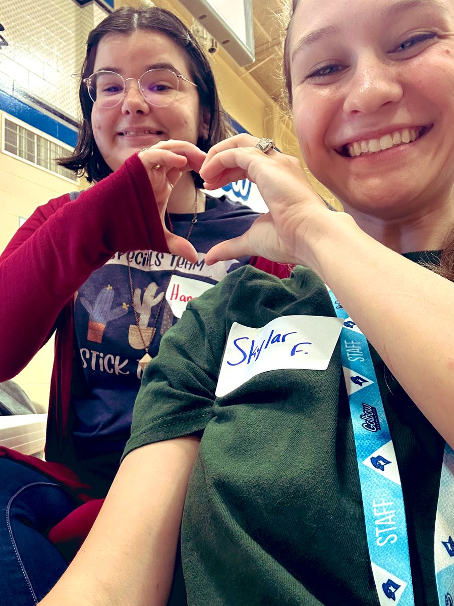 Just learning how you capture some kid’s hearts. No biggie. 😉 #GEInspires #GEPE #GEMusic #CapturingKidsHearts <a href="/Golbowtweets/">Golbowtweets</a>