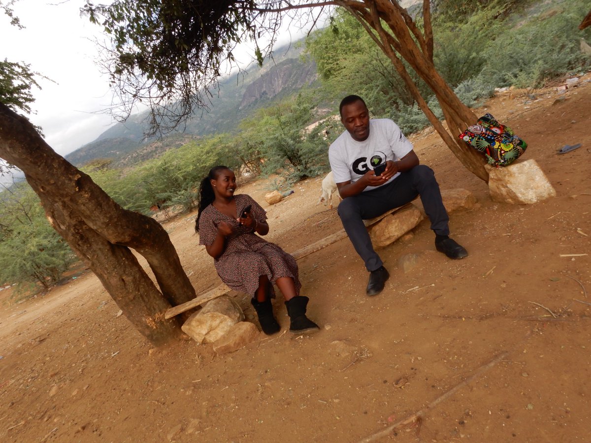 d_derricks4's tweet image. The only spot with network 🛜, so you have to wake up really early to get a space to sit and reply to messages sent 12 hours ago.
#LifeInSarmach 
#Nograss #Nopeace #Noschools #Nowater