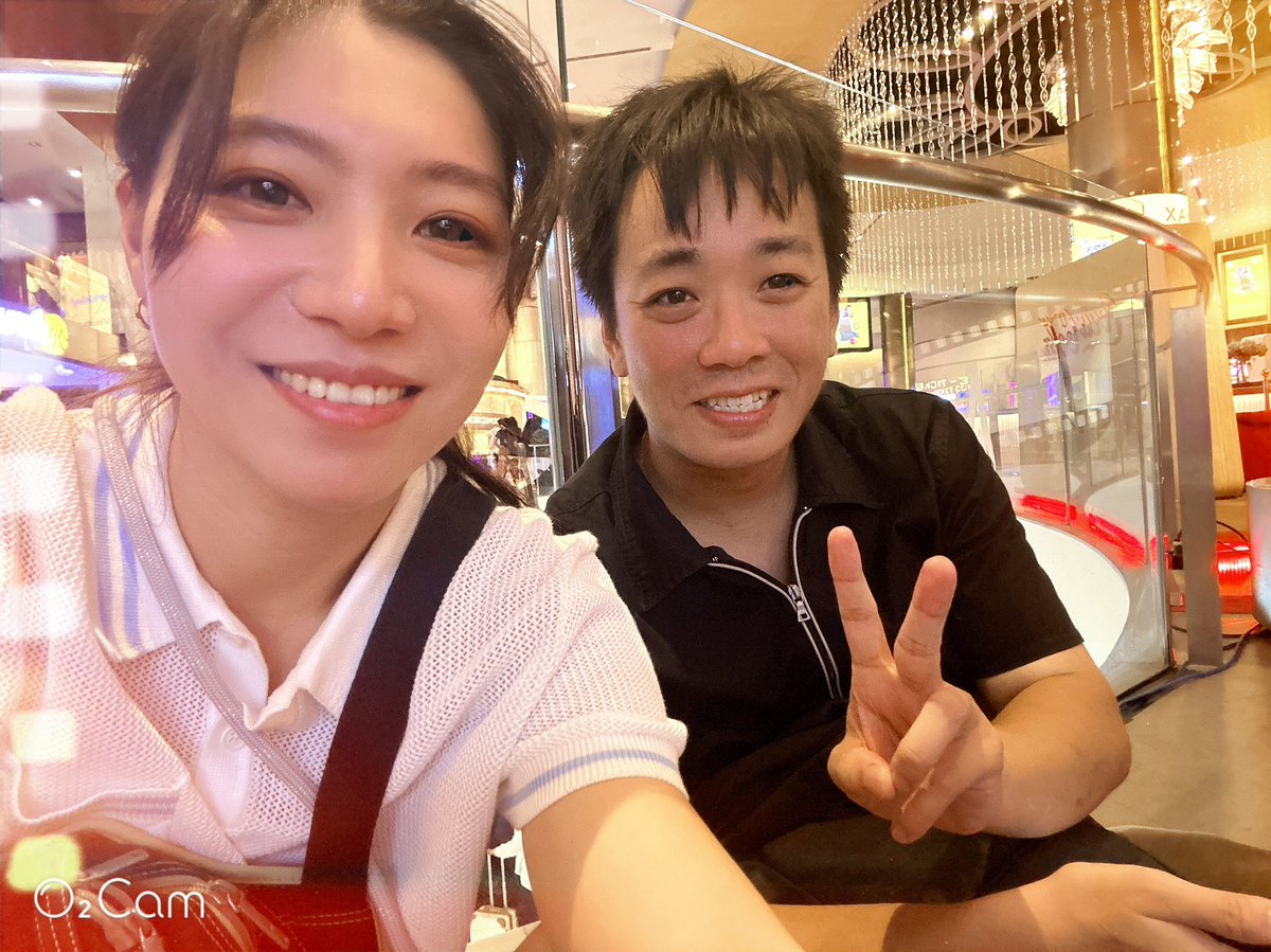 liarseri's tweet photo. Finally my dream came true to meet FreenBecky in real life and thank my good friend for accompanying me.🥹🙇‍♀️
#HeartOfStonexfreenbecky
#srchafreen #beckysangels
#ฟรีนเบค #FreenBecky https://t.co/Qk4fYQNPcL