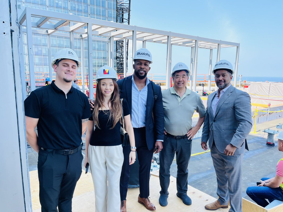ikebams's tweet photo. We were told to go above and beyond for resident amenities, so we decided to crane up a pool and jacuzzi to the 15th floor in style... taking the residents' experience to the next level.
#TheBell #OfficetoMulti #ClevelandOH https://t.co/3NjzhOAmJF