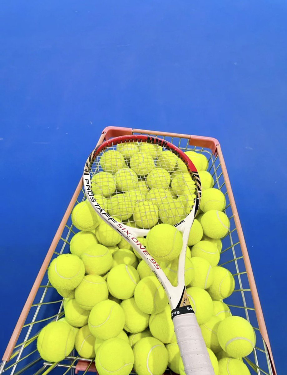 CCordia99's tweet photo. Enjoying a little bit of tennis🎾 #Tennis #Happy https://t.co/bZ67FB7AHc