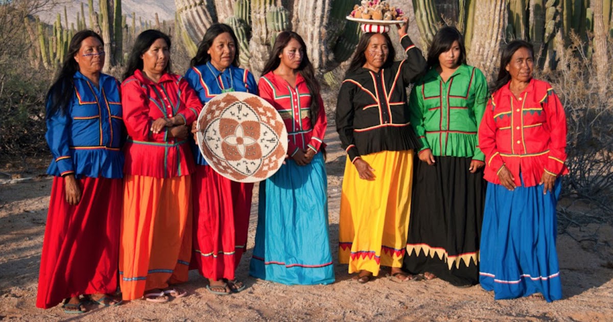 mexopolis's tweet photo. The Seris women of Sonora, Mexico. Their use of color is amazing. https://t.co/HF7rLbooox