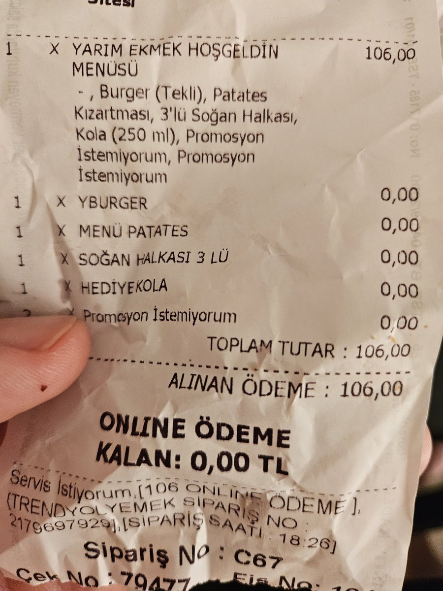 logaritma01's tweet photo. @kofteciyusuftr Manisa şubenizden köfte siparişi verdik. Gelen köfte çiğ kalmış, pişmemiş. Arayıp,değişim istediğimizde bin dereden su getirdiler.Sonuç olarak yeni sipariş verin,deyip telefonu kapattılar. Eski kaliteniz kalmamış. Personelini ise ilgisiz. #şikayetvar #köfteciyusuf https://t.co/ghrL4DO0yN