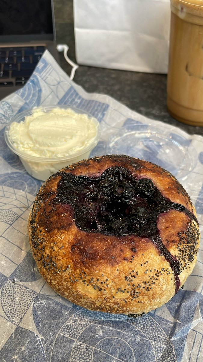 fishsaucepapi's tweet photo. its noble work detroit institute of bagels does https://t.co/lodqR9gC6c