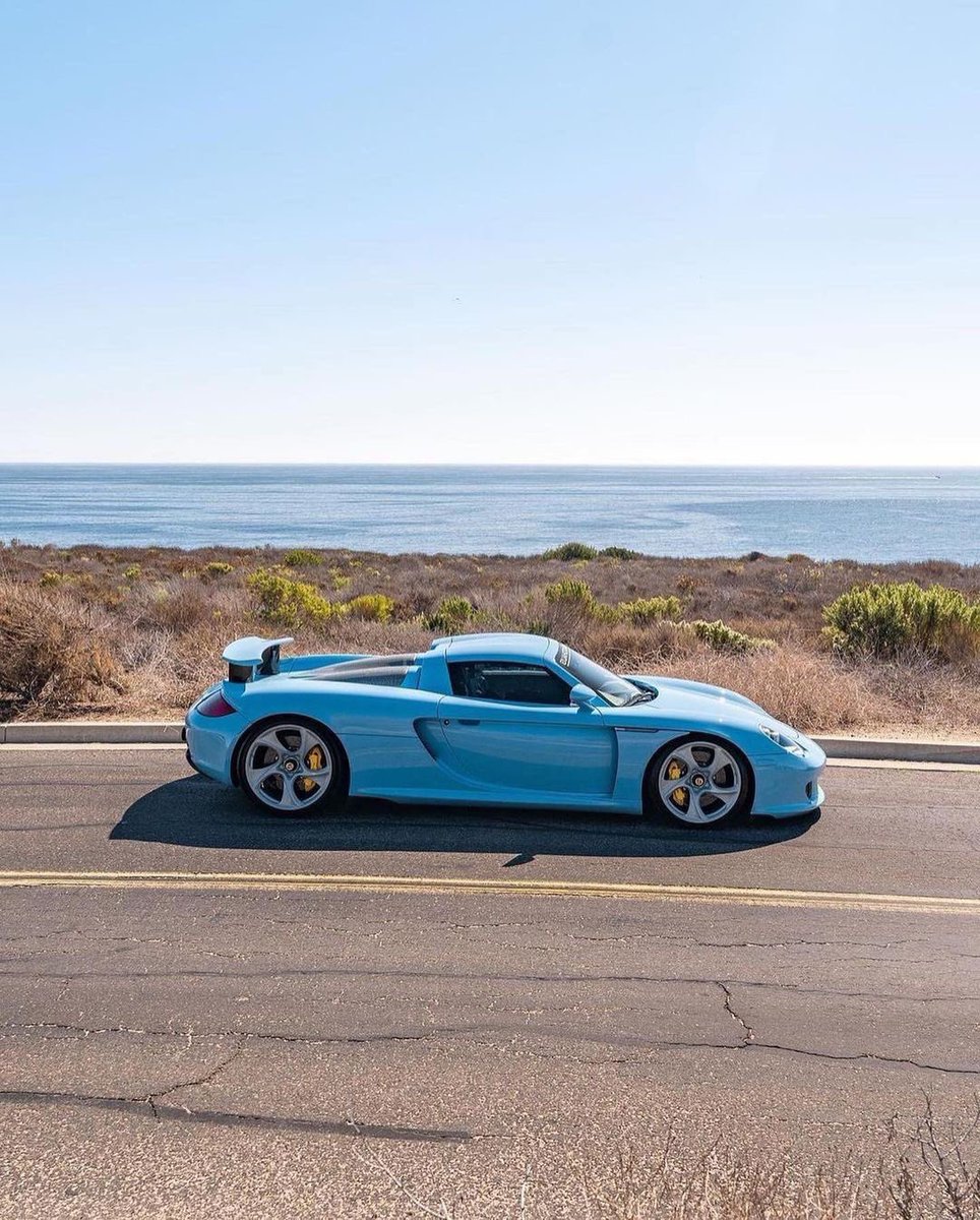 GentlemanCarWorld tweet media