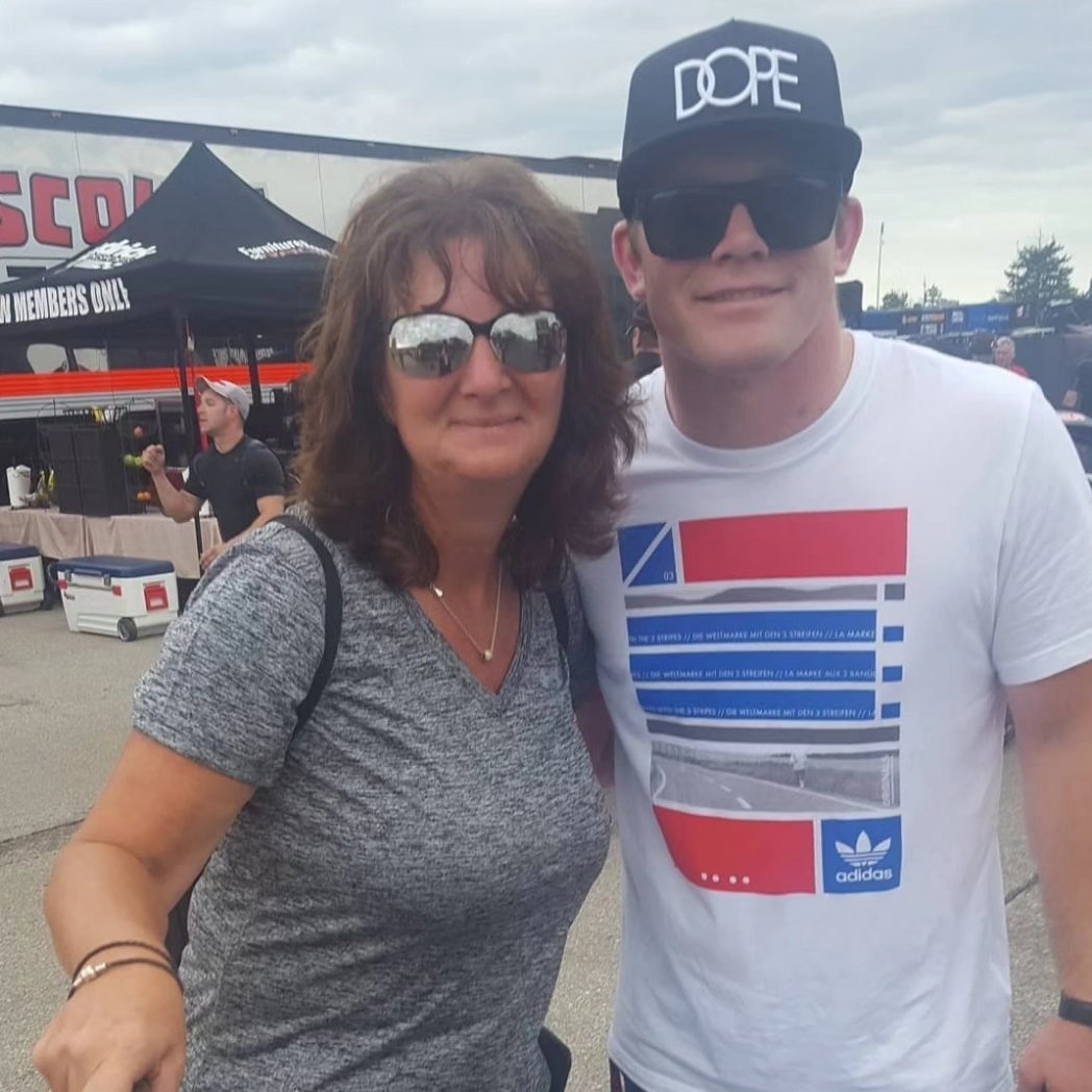 MaryMuncie's tweet photo. #tbt #GoodTimes 👊🏁 @MBMMotorsports @TimmyHillRacer @ConorDaly22 @NASCAR_Xfinity @IMS @NASCAR @IndyCar #DoubleHeaders https://t.co/a93dtZnLxO