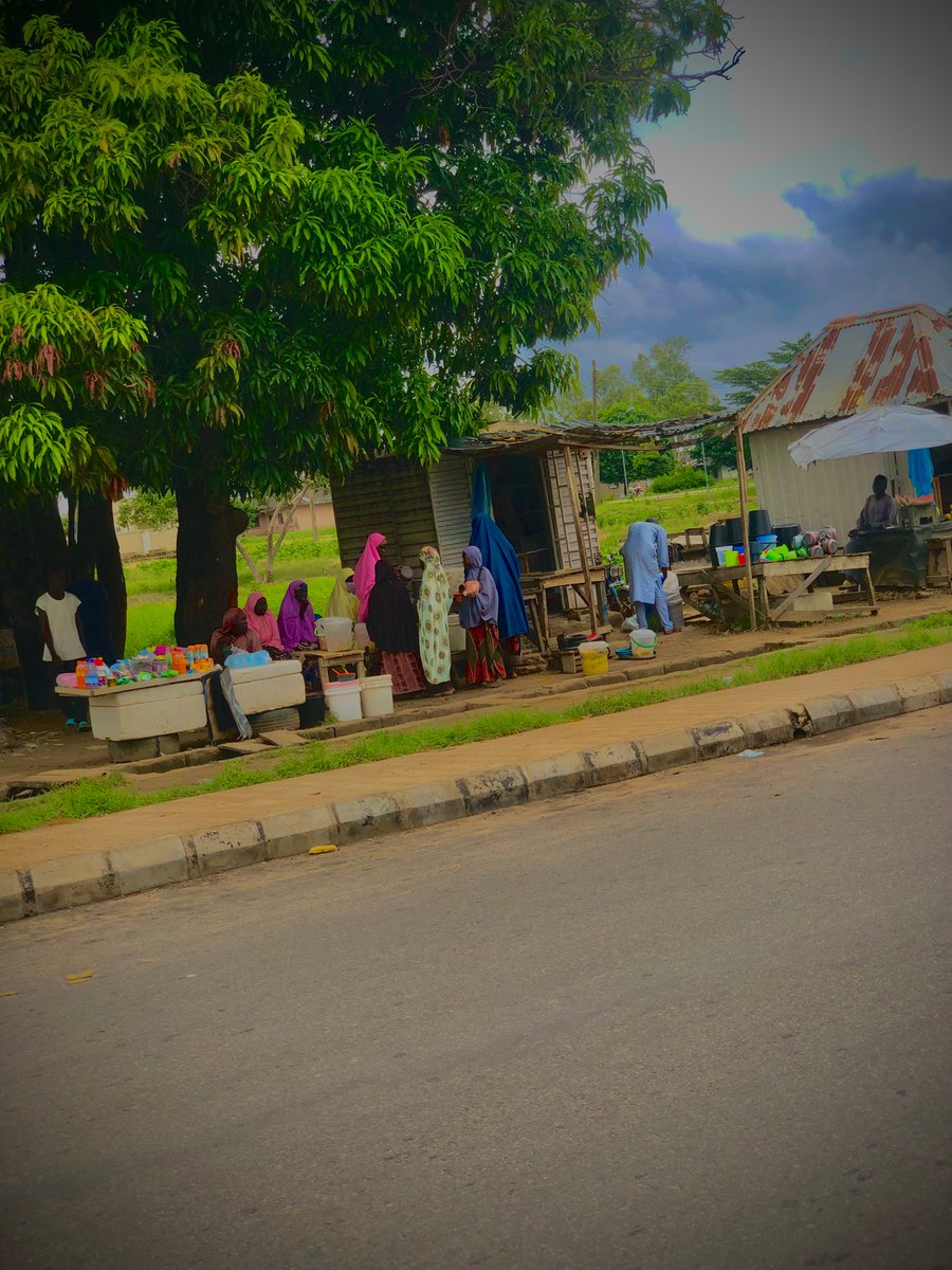 aminamahmad's tweet photo. Took this pictures on my way to the hospital today. #DiaryofaMidwife #Stroyteller https://t.co/slyME65Pna