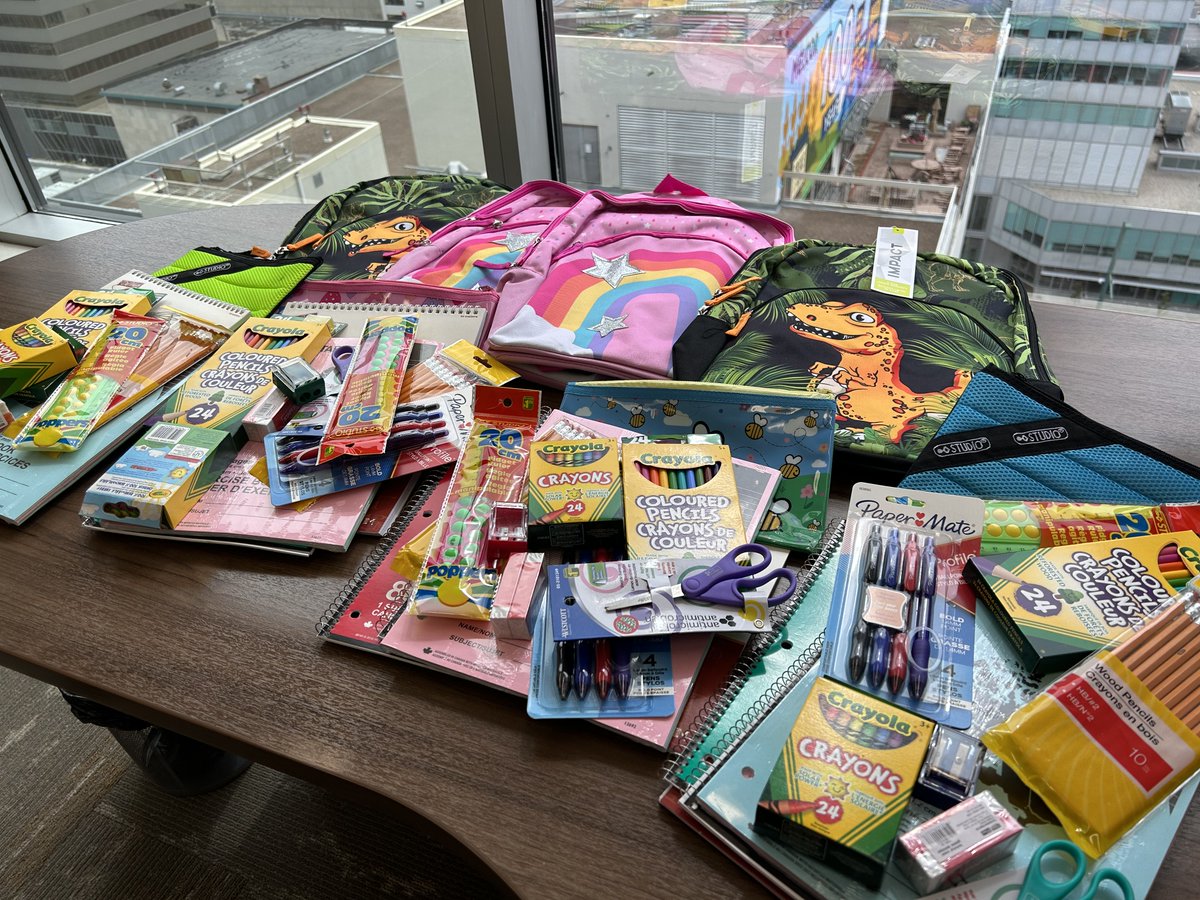 Helping to support young people in need, as they return back to school... With <a href="/Epic_AlwaysOn/">Epic Investment Services</a> and <a href="/BGCCAN/">BGC Canada</a> 
#BGCBack2School #opportunitychangeseverything