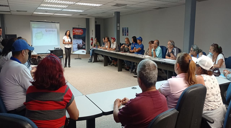 Red Nacional de Servicios Públicos revisa avances del 1×10 en San Cristóbal

#VenezuelaRecuperóLoSuyo

vtv.gob.ve/red-servicios-…