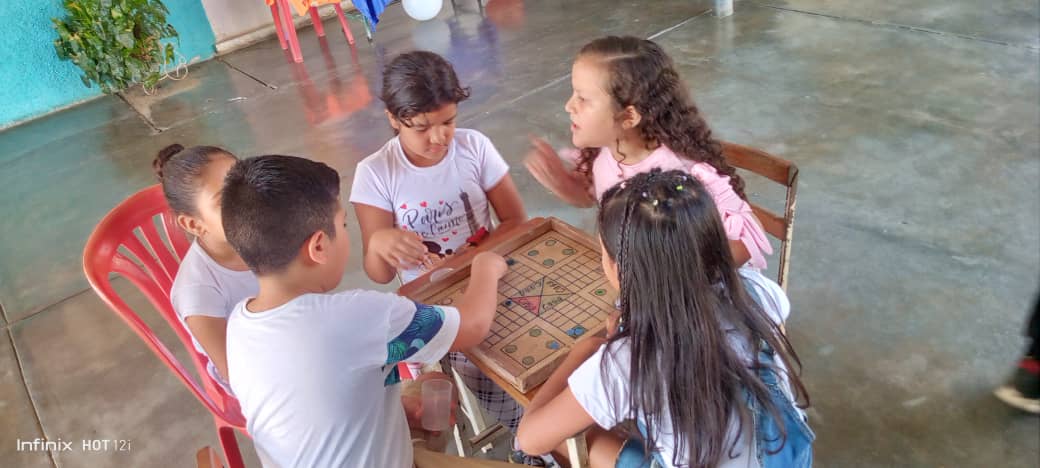 UEJP76's tweet photo. Plan Agosto de Escuelas Abiertas en la Esc Josefina Pimentel de Monay del CDCE La Paz Municipio Pampán #Trujillo @_LaAvanzadora @PtmsTrujillo
@gtorodelara 
@MPPEDUCACION @DIFD_Trujillo @ViceIP  @cdcetrujillo @Twitera74 @vicent_carvajal @DGCPatrimonioy2 #VenezuelaRecuperóLoSuyo https://t.co/07fRbkmE8W
