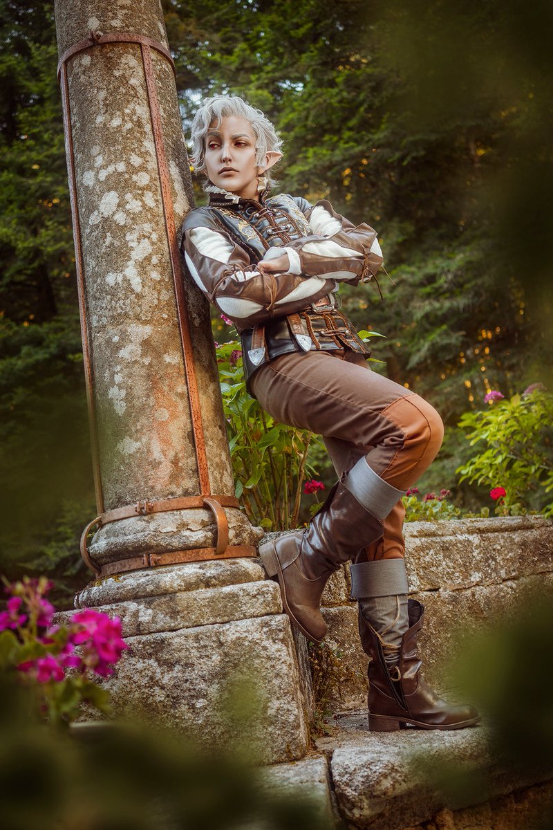 "I am open to suggestions. Knives, poison, strangulation - whatever you'd prefer." 
My Astarion cosplay from Baldur's Gate 3! A big thanks to <a href="/larianstudios/">Larian Studios</a> for supporting this project! 
Ph - <a href="/AxelNova9/">Axel Nova</a> 

#BaldursGate3 #BG3 #Astarion