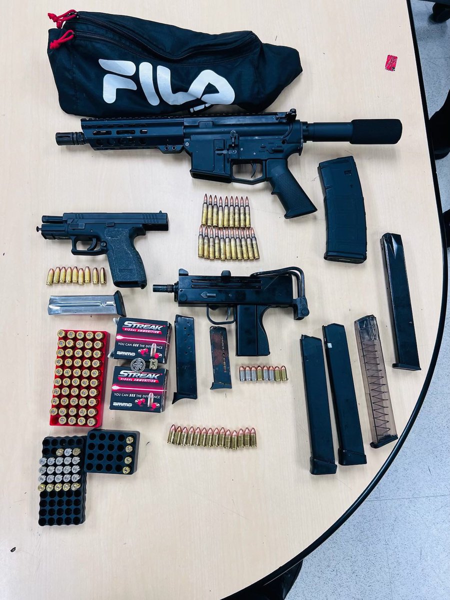 NewtonLAPD's tweet photo. Kudos to LAPD Newton W3 patrol officers for ensuring our streets are safer! Weapons recovered in recent patrol. Their dedication is commendable. Let’s continue working together for a safer community. #LAPD #CommunitySafety #NewtonDivision https://t.co/9ZgmY6kYsM