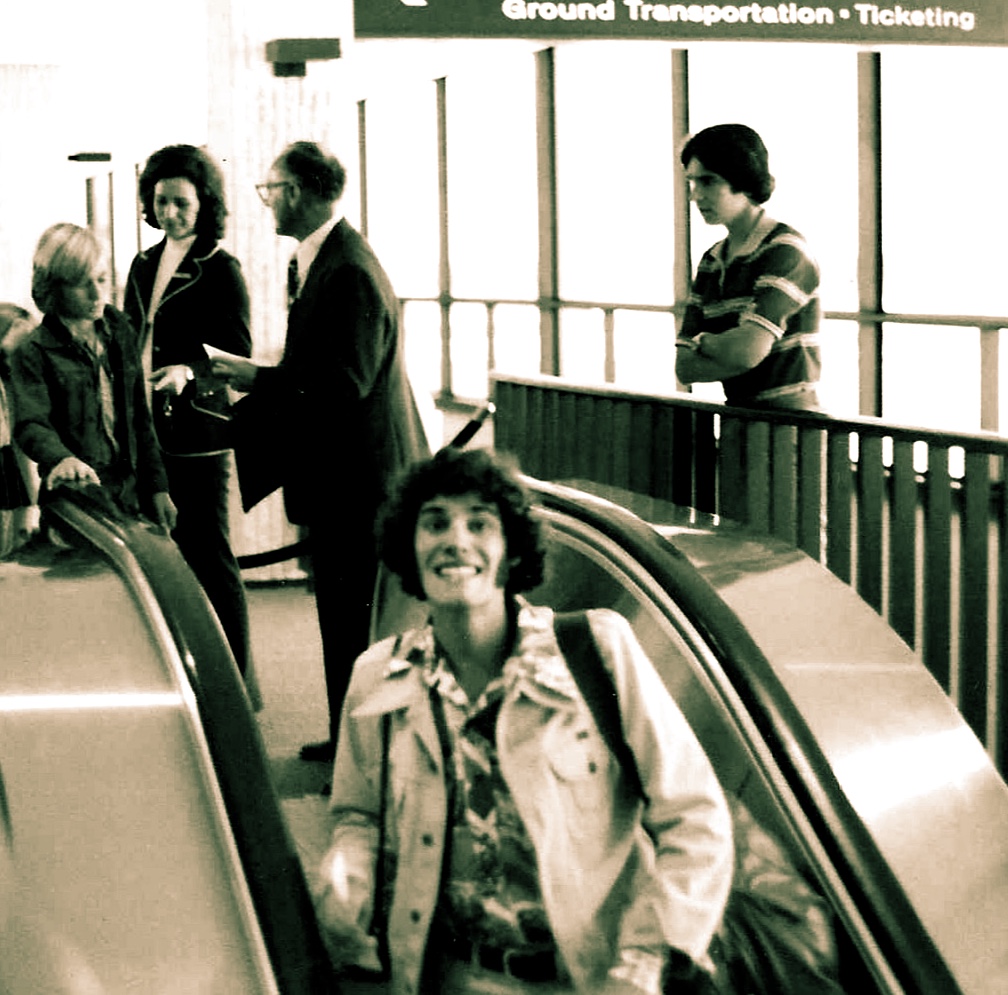 Start the time machine because it's #ThrowbackThursday! Jump on board as we travel back to 1978, and join a bright-eyed, bushy-tailed young Barry departing from <a href="/FlyTPA/">Tampa International Airport ✈️</a> eager to land at Porte-avions Charles de Gaulle.

#Travel #Paris2024