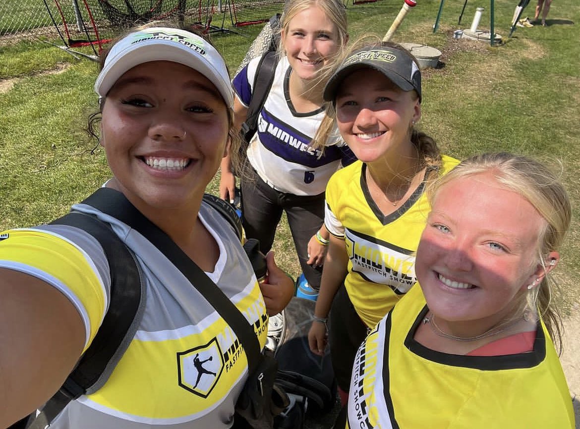 HannahBernier4's tweet photo. Thank you @ShowtimeSports1 and @ProductionsW7 for an amazing showcase! I loved playing with my team and I had a lot of fun. https://t.co/ik6wrCBEYN