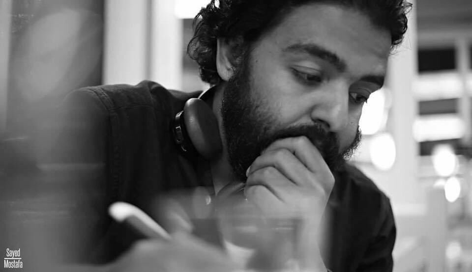 ولو كل اللي عارفينِك قالولك اني مانفعكيش
ولو كل اللي عارفينني قالولي بكره تنسيني

- وحشتيني -