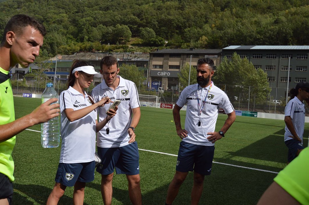 AndorreFootball's tweet photo. [Entraînements]

🏃 Le FC Ordino de son côté reprend peu à peu le chemin de la préparation physique après un mercato plus qu'agité et un nouveau staff.

#SomAndorra https://t.co/znBRQobEs5
