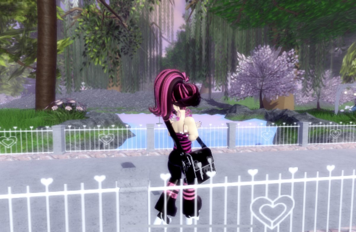xosavvyxox's tweet photo. ♡ 100k rhd giveaway✧
♡ must be following me! ✧
♡ like and retweet!  ✧ 
♡ extras : like and retweet pinned ✧ https://t.co/68eL9GGDJN