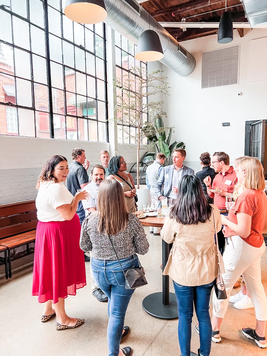washuolin's tweet photo. Last night, our incoming Professional MBA and Online MBA students had the opportunity to mingle with their fellow students and meet faculty and staff ahead of the new semester. 📚
Thanks for having us, Olive + Oak!
#Olin #PMBA #OMBA #WashU https://t.co/tCnkVaaFjJ