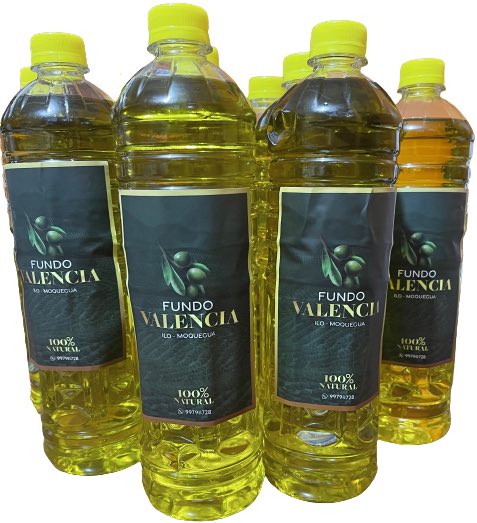 ale140's tweet photo. Amiguitos, estoy vendiendo aceite de olivo 100% puro del fundo de mi papá (Ilo - Moquegua). El litro a 30 soles ☺️. Entrega en Barranco o a concretar. Su apoyo con un RT. https://t.co/jmVyI6EUuD