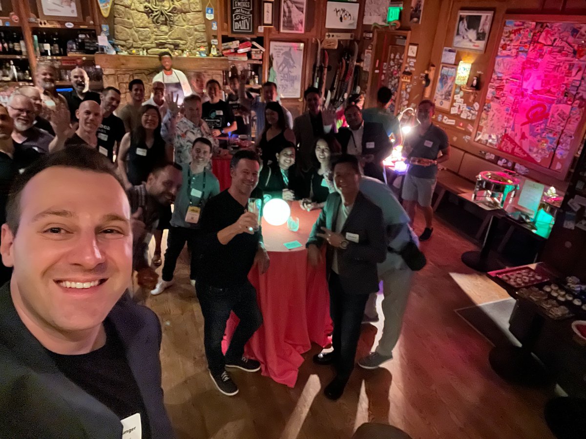 At BlackHat, the SVCI angels enjoyed catching up with each other and our portfolio CEOs. The crystal ball decorations were a fitting touch, don't you think? ;)