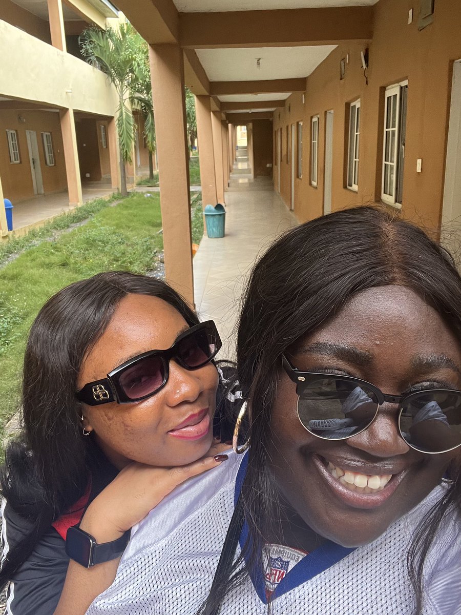 Susan_Sikuola's tweet image. Day 4; Jersey Day ✅

#FYB #FinalYearWeek #Unilawrin #FYW