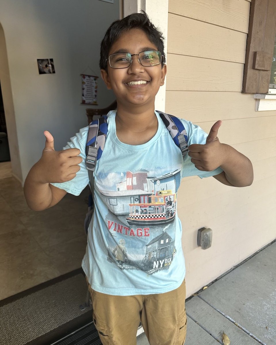 SRVUSD1's tweet photo. #SRVUSDFirstDay https://t.co/2nqhQQnAAs
