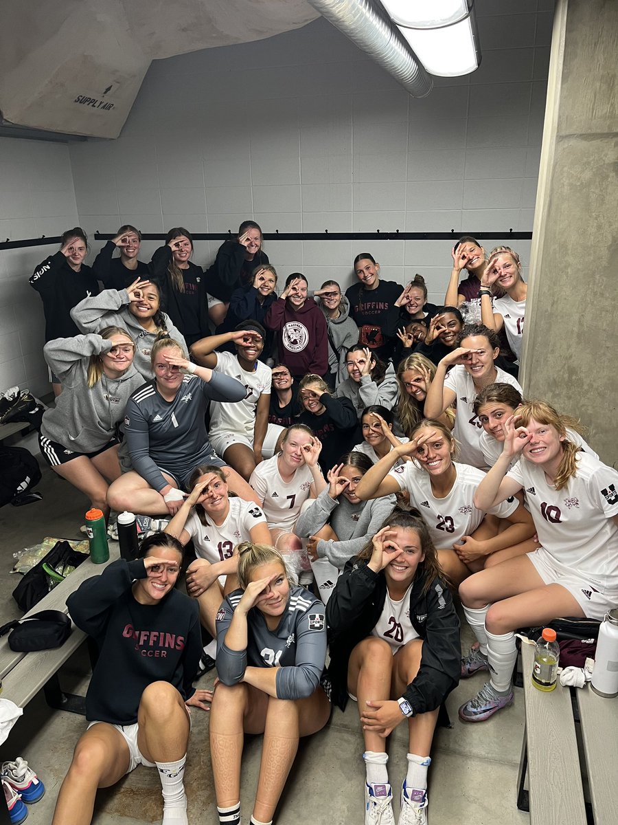 The BELT went to <a href="/AveryBrisebois/">Avery Brisebois</a> for her tremendous effort all over the pitch and getting a very well deserved 🍎!