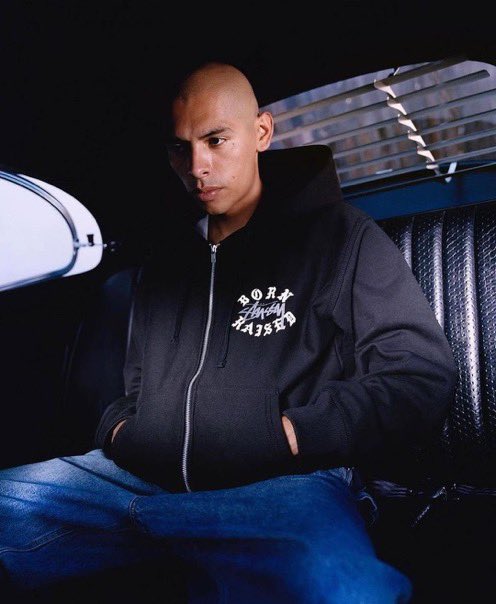 snkr_twitr's tweet photo. Born and Raised x STÜSSY live tomorrow at 12pm PT/3pm ET

https://t.co/MnyAsDIw9t https://t.co/oEofBGNyBB