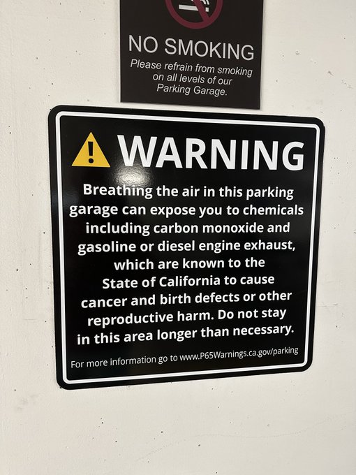 Weird day for signs about California laws lmao https://t.co/Nrh11bjVOm<a href="/tag/mvsales"class="tags"><span>#mvsales</span></a>