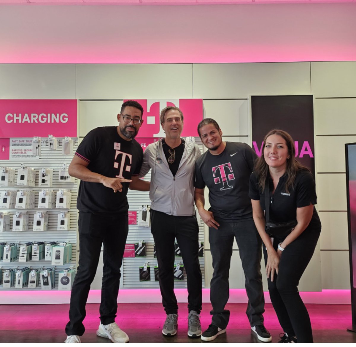 Mannie Gomez tweet media