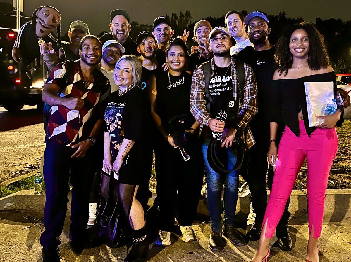 About last night 🐈‍⬛💚