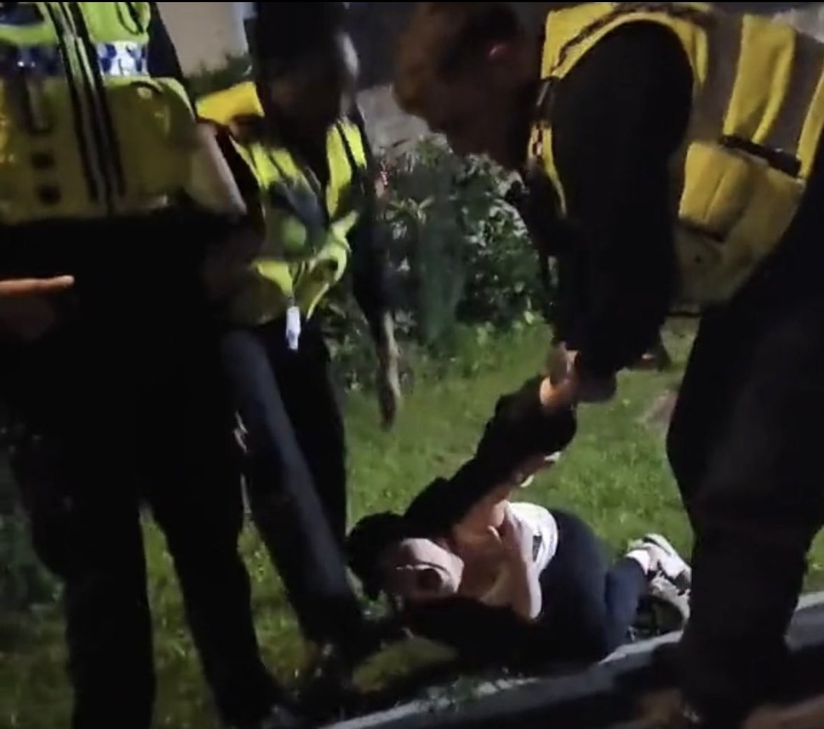 OliLondonTV's tweet image. Do you think this LGBTQI+ police officer should be FIRED for ordering 7 officers to drag a screaming autistic teenage girl out of her house because she called the officer a ‘lesbian?’