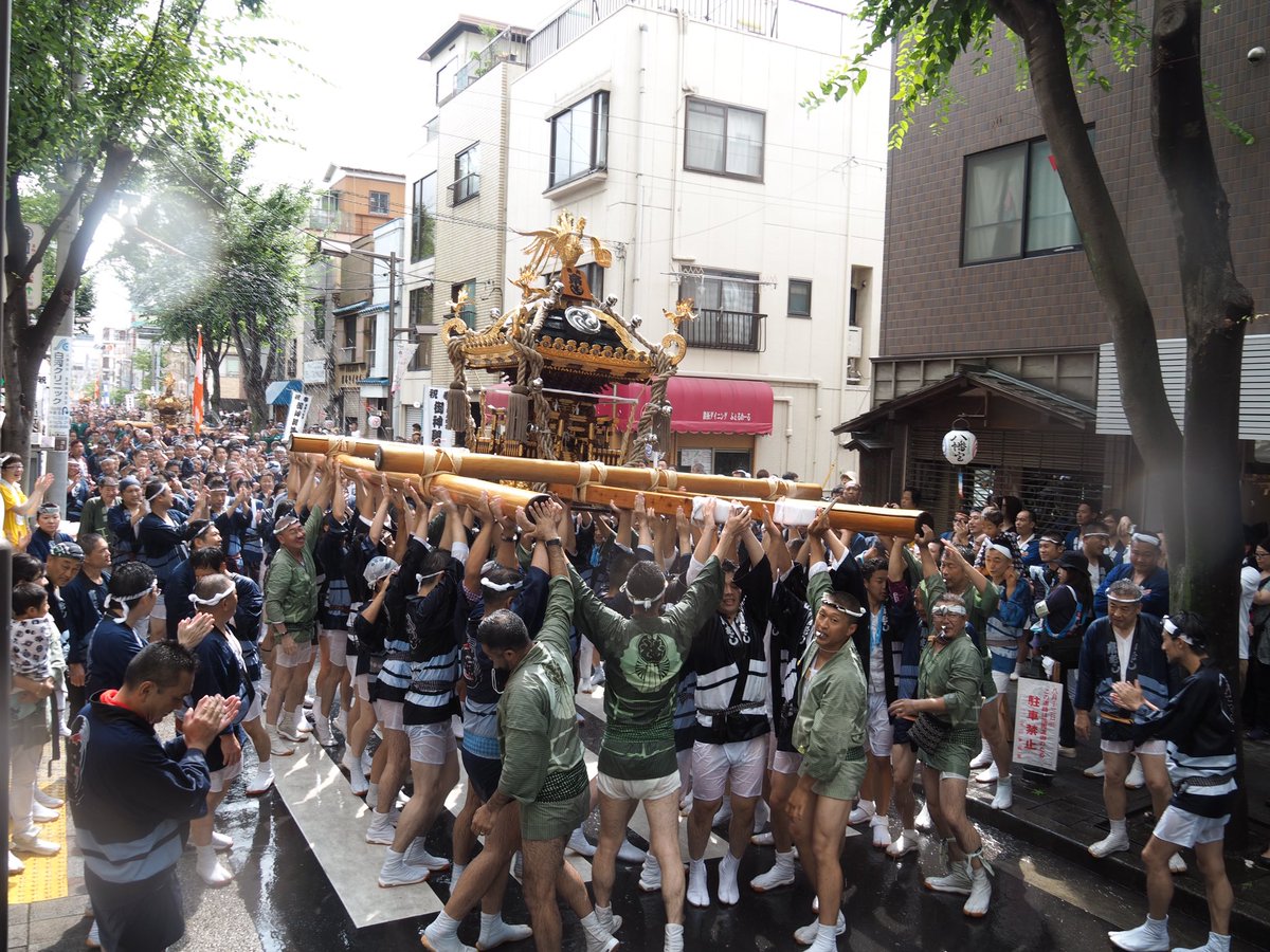 ogibashi's tweet photo. さ、あと2日！！！！
深川にいる全ての晴れ男と晴れ女達！さあ、天に祈ろう！！！わっしょい！

#深川晴れ男 #深川晴れ女 #頑張れ太平洋高気圧
#富岡八幡宮例大祭 #深川水掛け祭り #扇橋一丁目 #扇壱 #わっしょい #若緑の半纏 #おいでよ深川まつり https://t.co/ysKQmC7Jnj