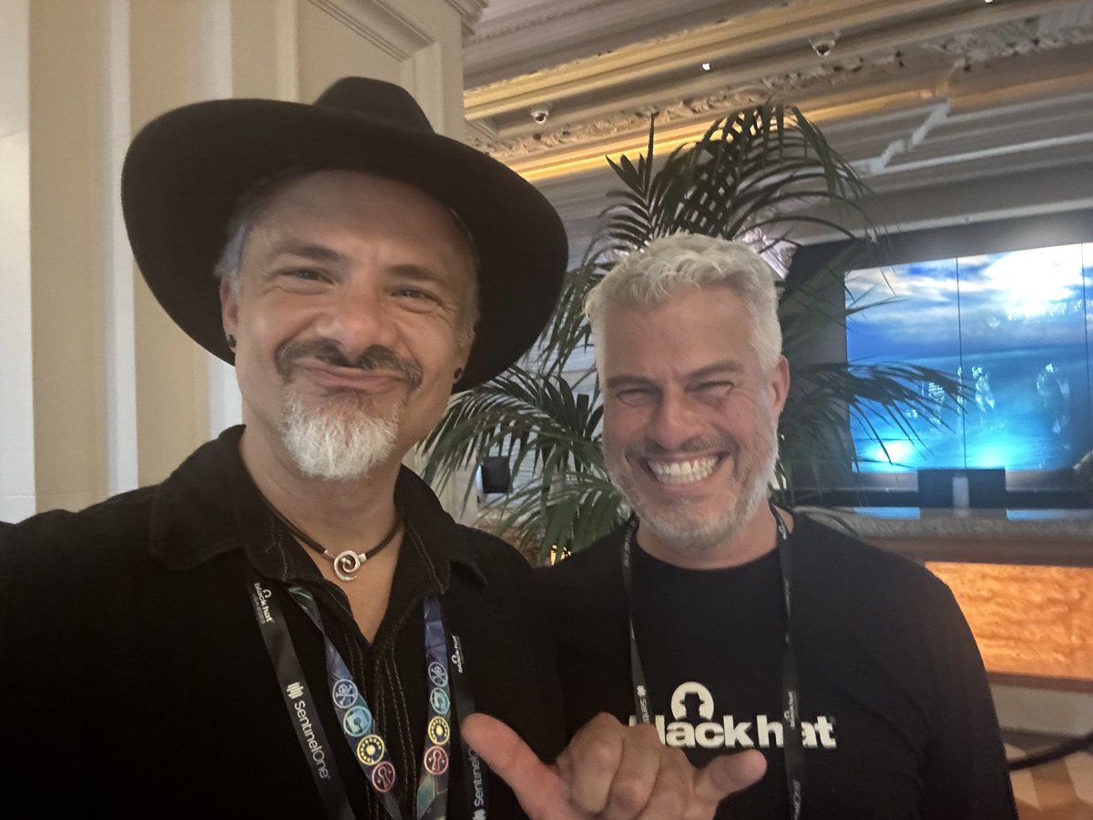 manicode's tweet photo. Great to see ⁦@johnbdickson⁩ after all these years at BH! https://t.co/5ZzgvkrEbe