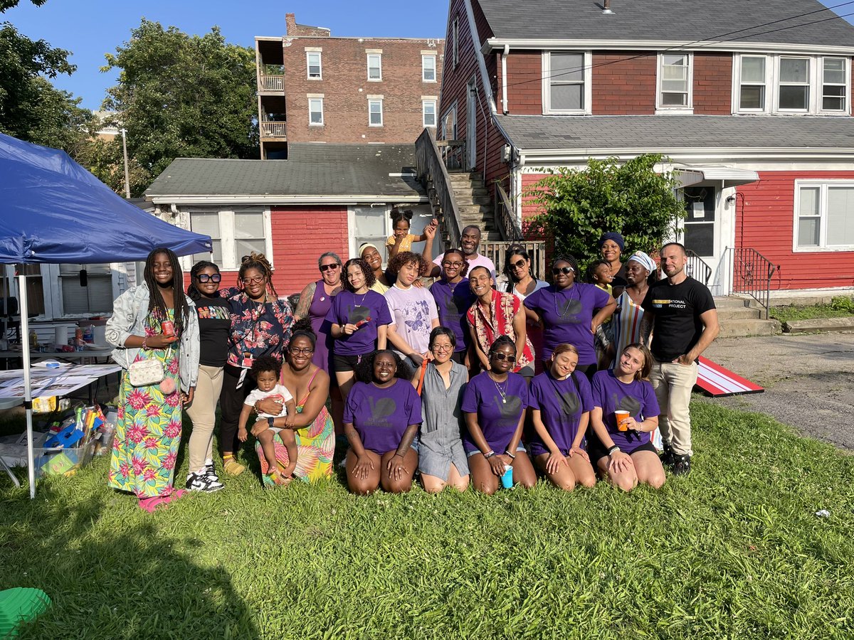 alecjamesm's tweet photo. #AlecJamesMartinez at the soon to be Movement Space with Neighborhood Birth Center and Sisters Unchained! https://t.co/xVwuny5AEI