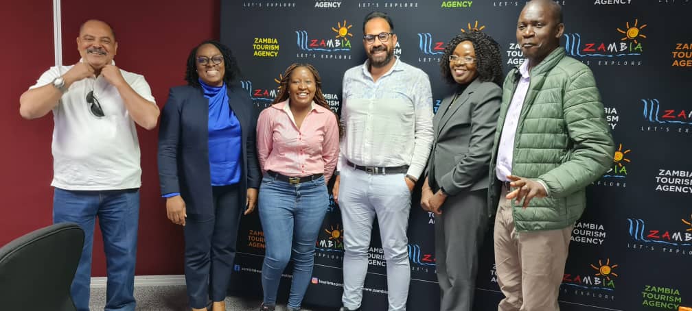 PatienceTropo's tweet photo. Was honored to do Lusaka city tour and networking with some Egyptian tour operators who recently visited my beautiful country Zambia 🇿🇲
#Zambialetsexplore
Am the Tourism lady https://t.co/i4EKDGP73u