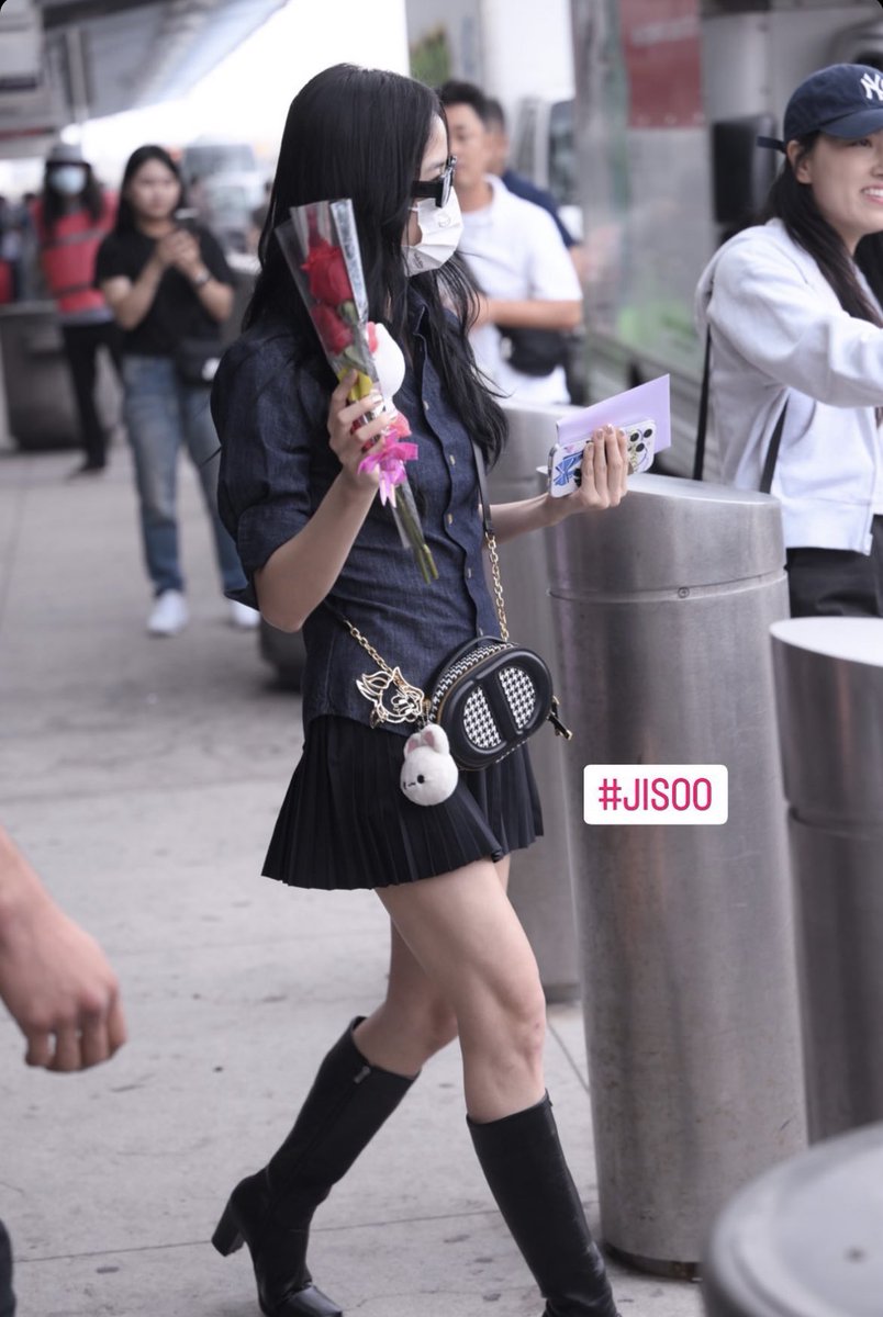 jisoogaIIery's tweet photo. https://t.co/FePPNVFmor