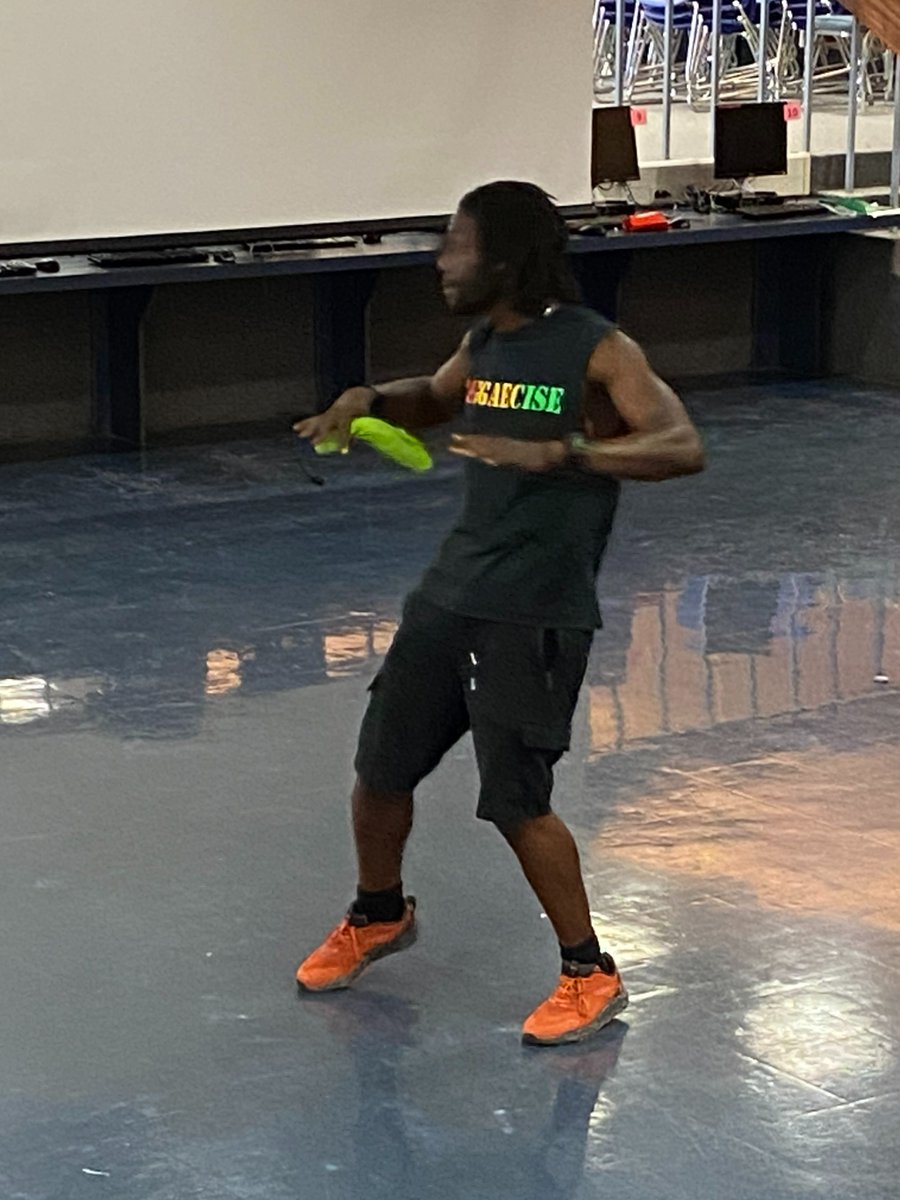 tdsb_cebsa's tweet photo. Our students in the Black Student Summer Leadership Program &amp; the Inspired to Excel Summer Learning Program experienced #BlackJoy while engaging in Reggaecise and other activities with community artists.
 
@kevindavoice @TDSB_ConEd

#TDSBSummer2023 #tdsbcebsa #tdsb #BSSLP https://t.co/NTNNrD6thm