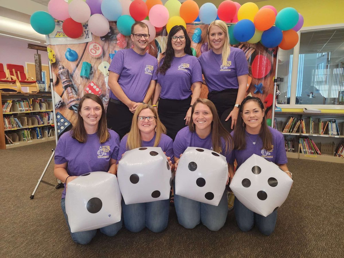 _JamieSnyder_'s tweet photo. It’s going to be an amazing year with this wonderful team! #puttingallthepiecesinplace #gameon 💛🐅💜 https://t.co/43wiDWMHyN