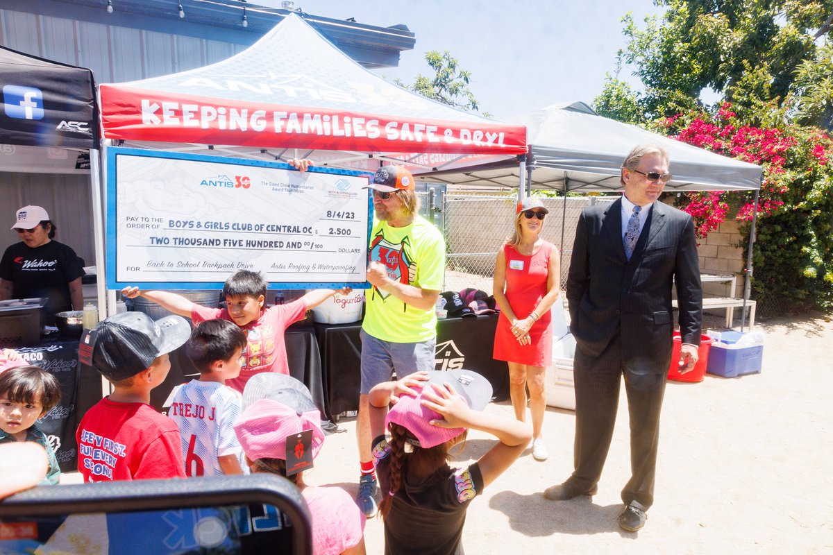 antisroofing's tweet photo. Thank you to the LA Times/Daily Pilot for highlighting Boys &amp; Girls Clubs of Central Orange Coast's Back to School Backpack Drive where hundreds of kids got the chance to pick out new backpacks and school supplies so they can have a great start to their new year! Article in bio! https://t.co/oT5Qe8T8Av
