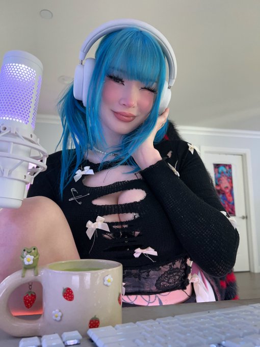 I&rsquo;m liveee!  https://t.co/y3VnQHkAm2 https://t.co/hCZqRxmfat<a href="/tag/fnaf"class="tags"><span>#fnaf</span></a><a href="/tag/thepuppet"class="tags"><span>#thepuppet</span></a><a href="/tag/themarionette"class="tags"><span>#themarionette</span></a>