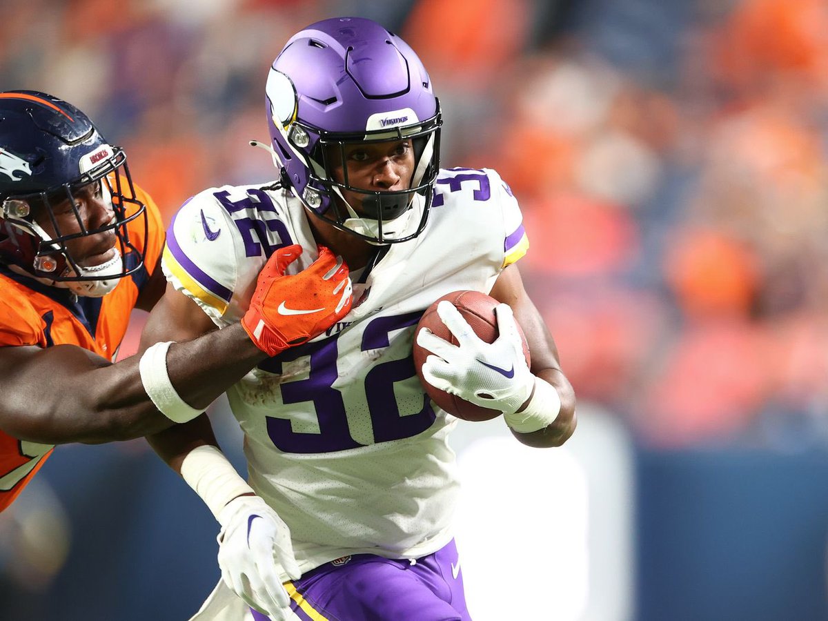 Tar Heels in the Pros tweet media