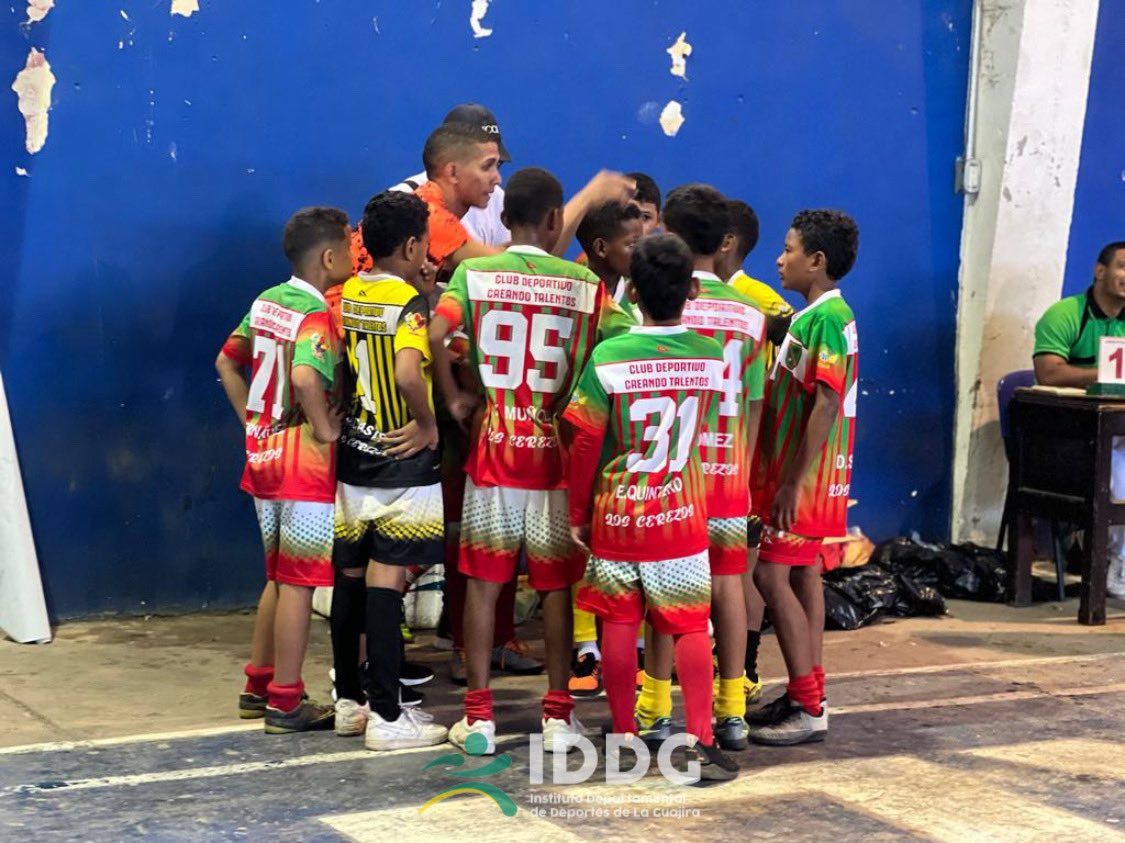 IddgGuajira's tweet photo. #IDDG | Gracias al decidido apoyo del Instituto Departamental de Deportes de La Guajira, por primera vez se pudo desarrollar la disciplina del futbol de salón en la fase departamental del ‘Festival de Festivales Deportivos 2023’. https://t.co/Nqz4cbQvg6