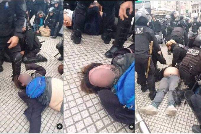 ClaudiFerreira_'s tweet photo. La Policía de Horacio Rodriguez Larreta asesinó a un manifestante en pleno Obelisco delante de cientos de personas.
El fallecido es platense, se llama Facundo Molares y se estaba manifestando contra el sistema. 
Los testigos cuentan que entre seis policías lo patearon y luego lo asfixiaron pisándole la cabeza. 
La ambulancia tardó más de media hora en llegar al Obelisco.

Esto es un adelanto de lo que vendrá si Larreta, Bullrich o Milei llegan al poder. Están jugando una carrera para ver quien es más reaccionario y violento. Así tratarán a los trabajadores cuando las empresas cierren por la caída de consumo o la apertura de importaciones. Ya lo hicieron y lo volverán a hacer.
TN como siempre defendiendo a los victimarios...